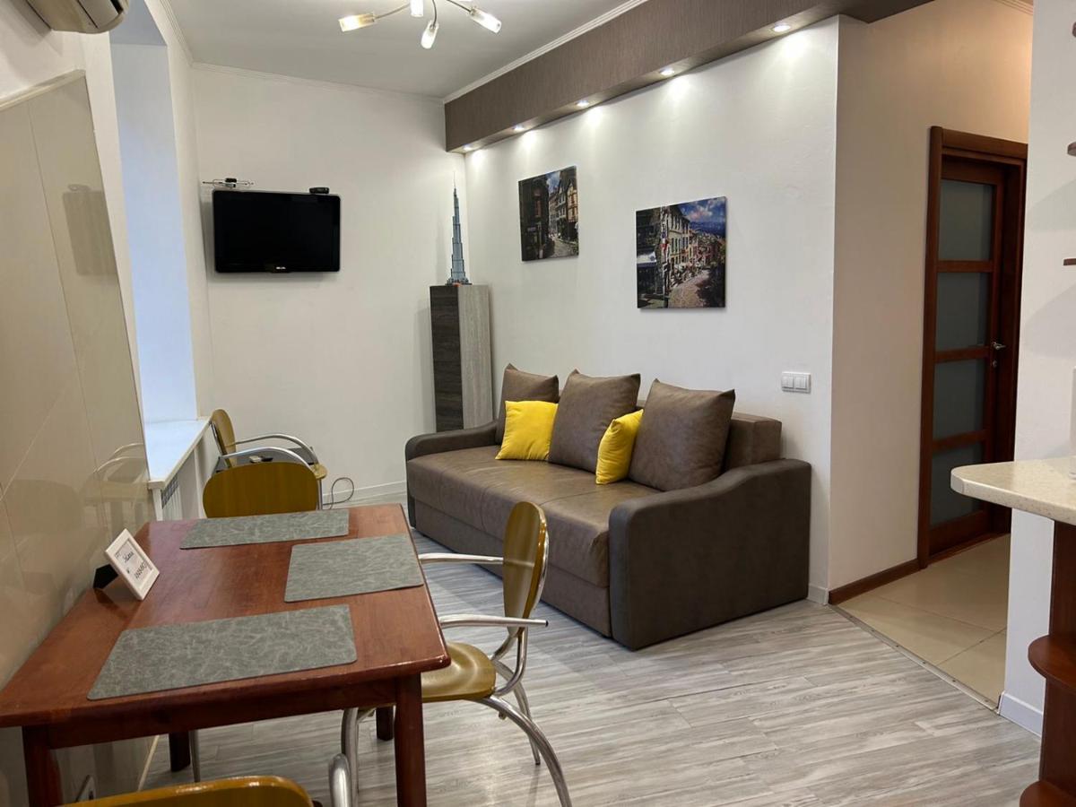 Pavlovskaya Square Apartment Kharkov Ngoại thất bức ảnh