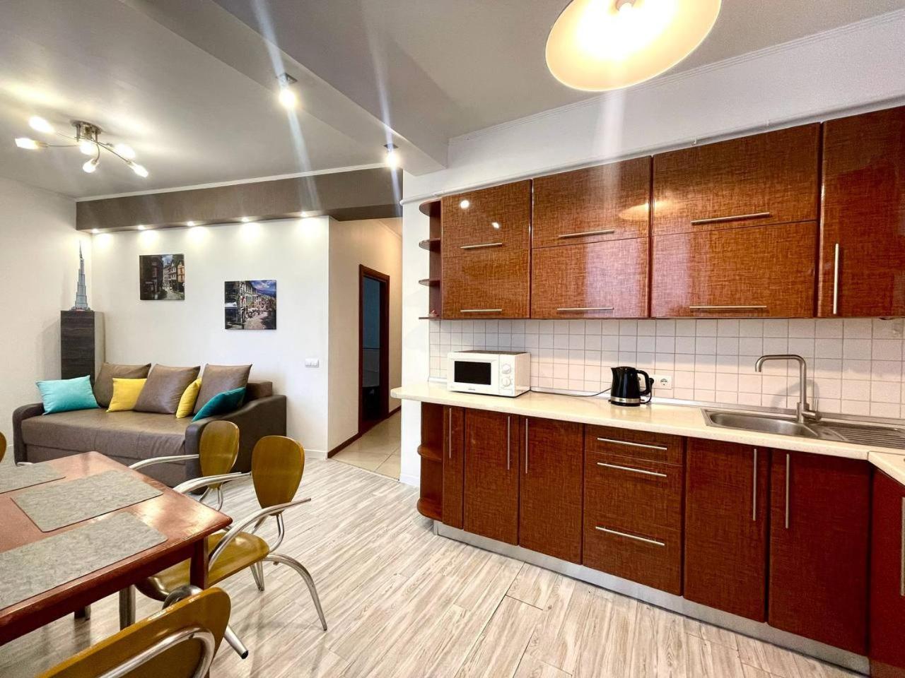 Pavlovskaya Square Apartment Kharkov Ngoại thất bức ảnh